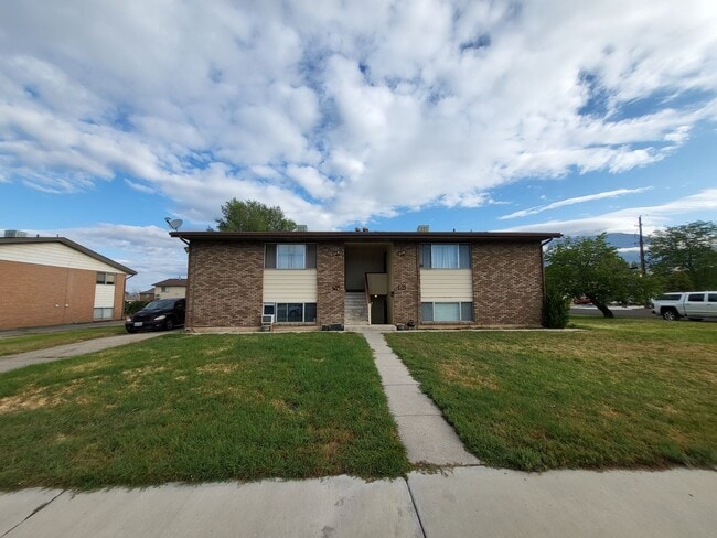 Building Photo - 312 W 450 N St Unit 314