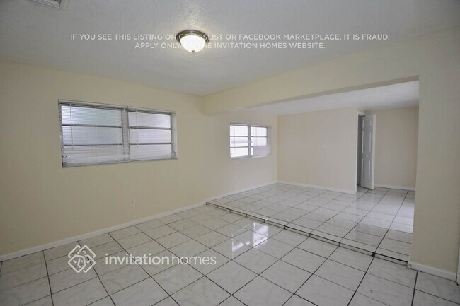 Photo - 998 NW 202nd St