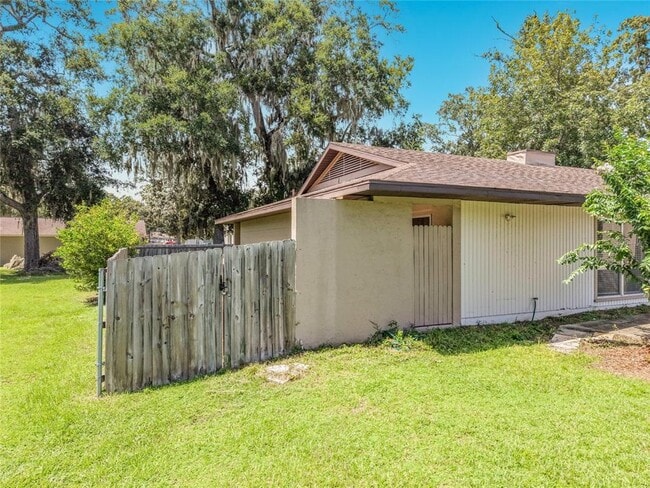 4050 SE 20th Ct