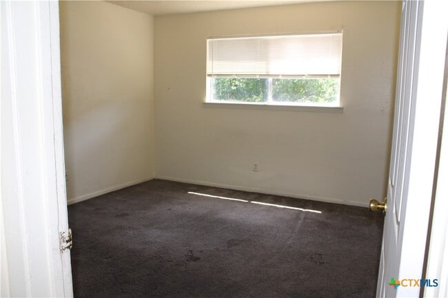 Photo - 2417 Valley Forge Ave Unidad A