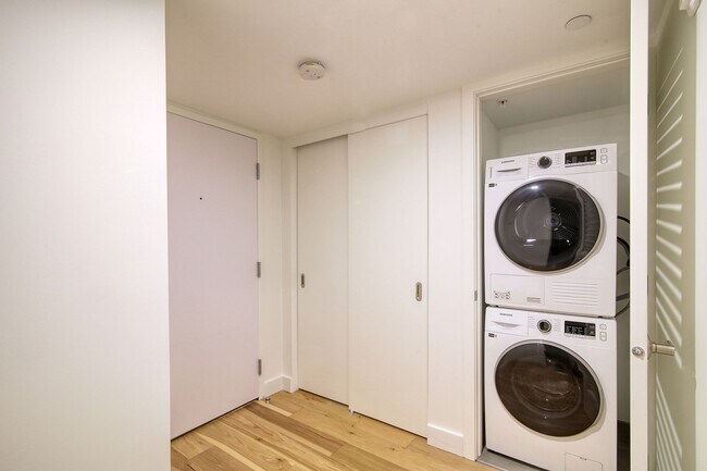 Photo - 3460 Rue Peel Unité 306