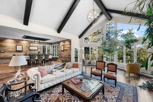2339 Bitterroot Ln