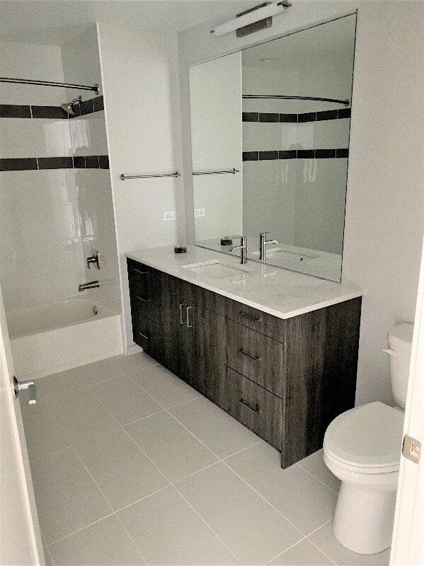 Photo - 1201 N Clark St Unit 305