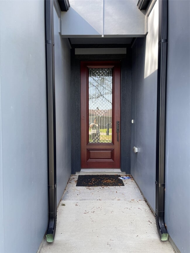 Photo - 607 Schurmier Rd