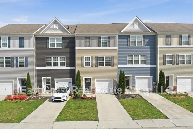Photo - 202 Magellan Dr