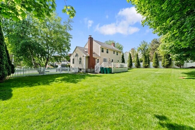 Photo - 6 Burlwood Ln