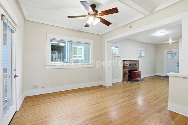 Photo - Amazing 4 bedroom home in SE Portland!