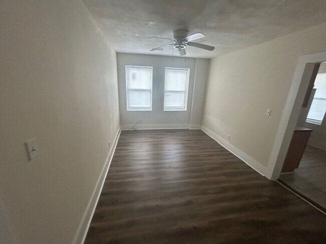420 W 31st St Unit 4