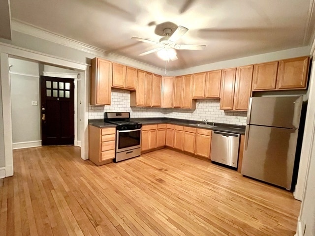 Photo - 908 W Waveland Ave Unit 1