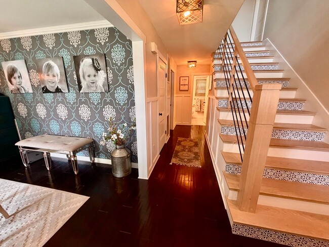 Photo - Gorgeous 4 Bedroom Home!!