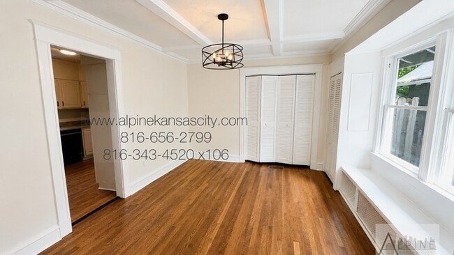 Spacious Home in Oak Park SW