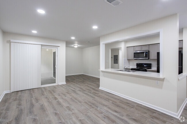 2BR, 1BA