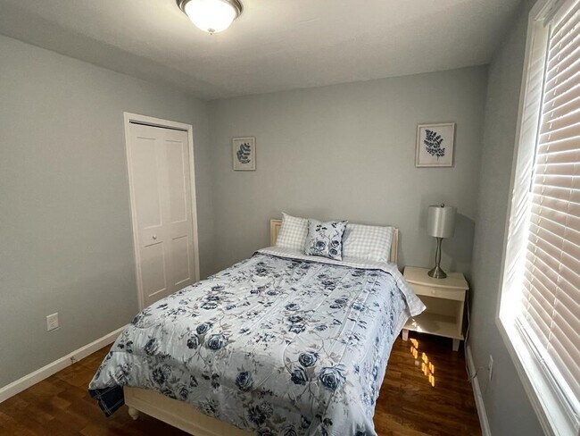 Photo - 1514 S McLean Blvd