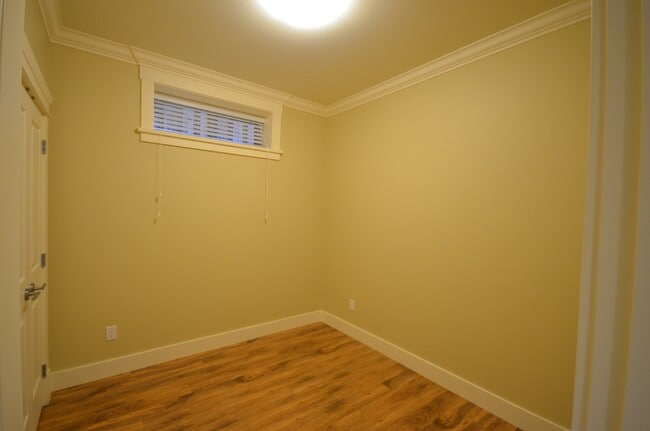 Building Photo - 860 W 63rd Ave Unit Basement