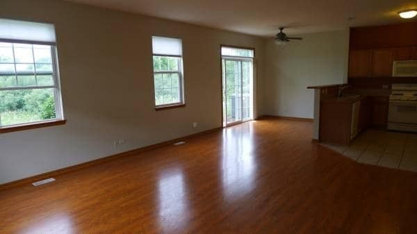 Photo - 674 Arbor Cir