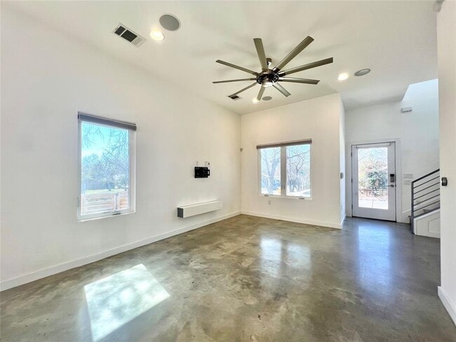 Photo - 5501 Link Ave