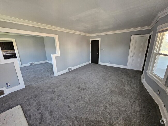 Building Photo - 3685 E 143rd St Unit 1 Rental