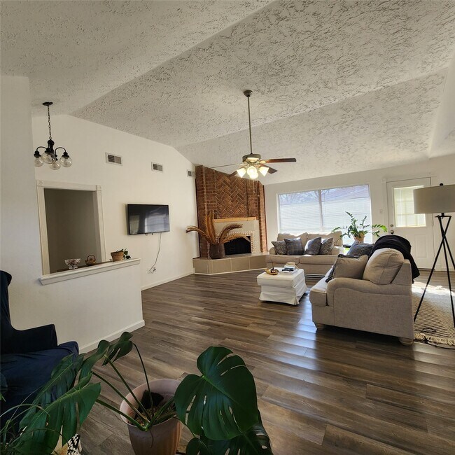 Photo - 3622 Fiddlers Green Dr