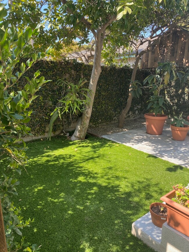 Photo - 2571 S Bundy Dr Unidad 2571