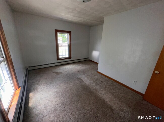 Photo - 15 Woodbridge Ave