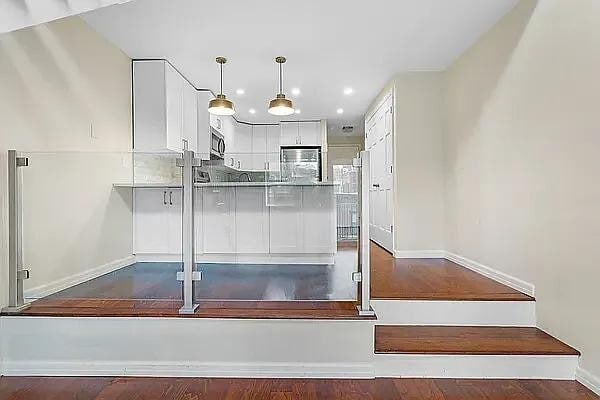 Photo - 211 Thompson St Unit 6t