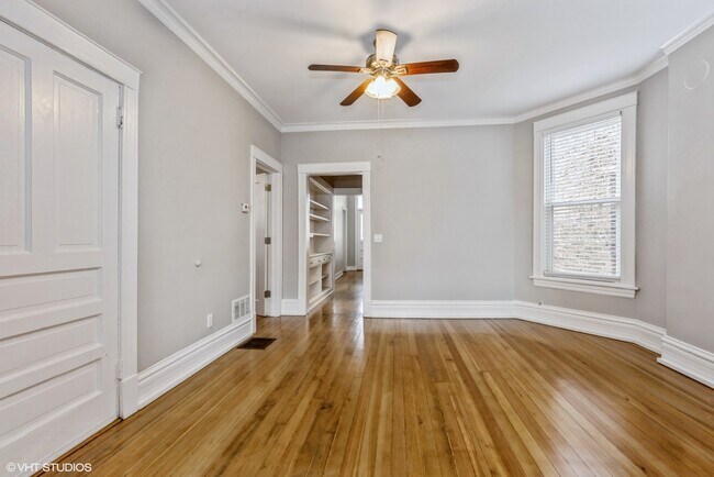 Photo - 2622 W Crystal St Unidad 2