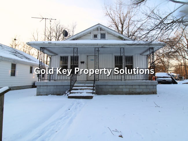 Photo - 2 BR 1 BA House with Dining Room and Basement SECTION 8 APPROVED