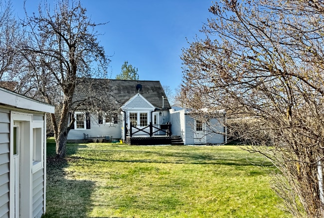 Photo - 212 Hastings Ave