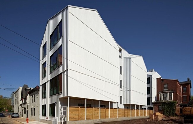 Photo - 2011 Cambridge St Unit D