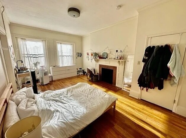 Photo - 910 Beacon St Unidad 2