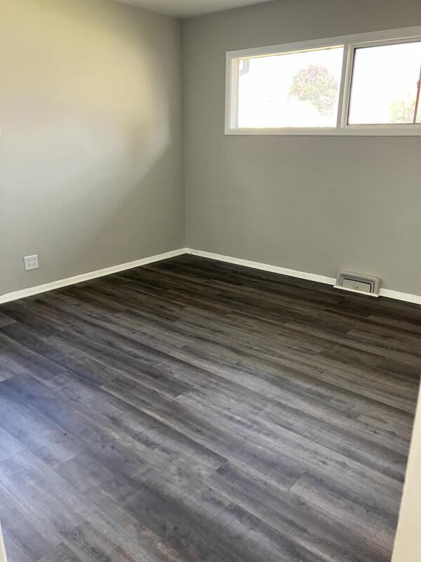 Photo - 4820 Bluebird Ave