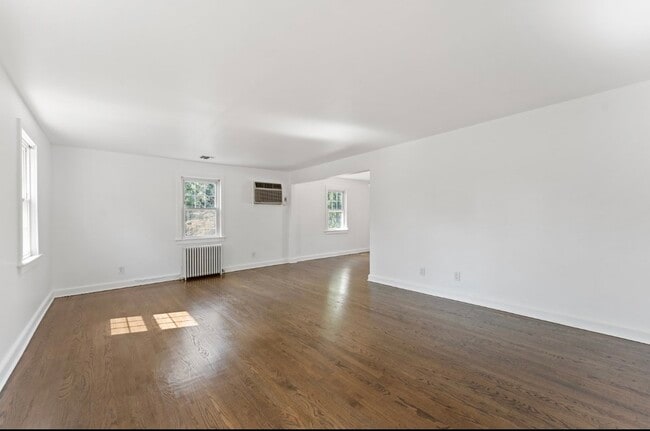 Building Photo - 409 Tappan Rd Unit 2