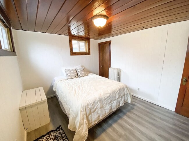 Building Photo - 1358 5th St Unit Apt A