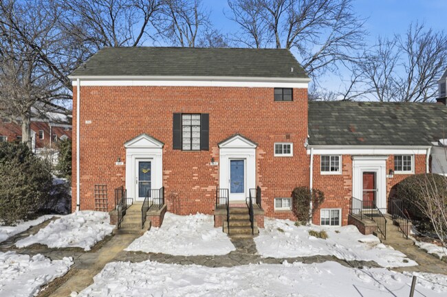 Photo - 3115 Martha Custis Dr