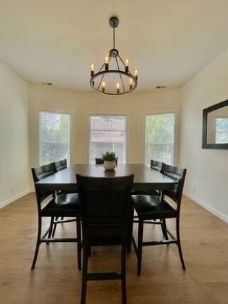 Photo - 718 W Spofford Ave