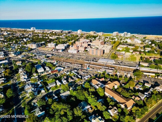 Building Photo - 364 Westwood Ave Unit 26