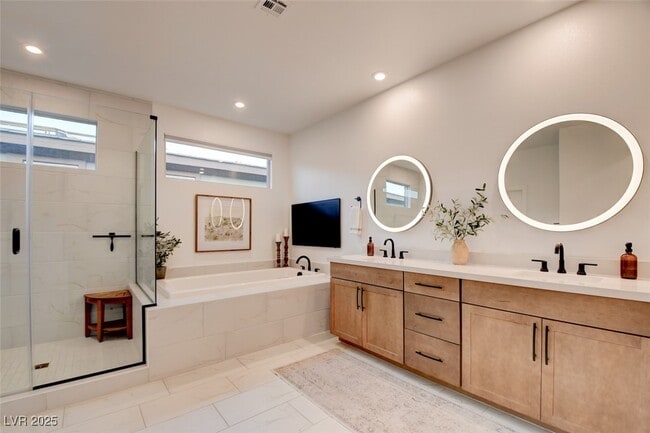 Building Photo - 9702 Starlight Ridge Ave