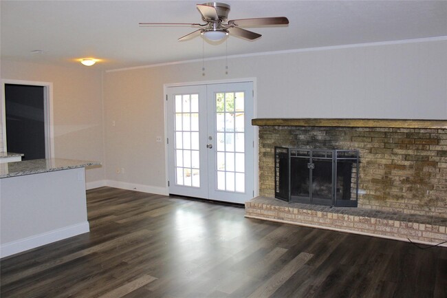 Building Photo - 3601 Blue Ridge Ln Rental