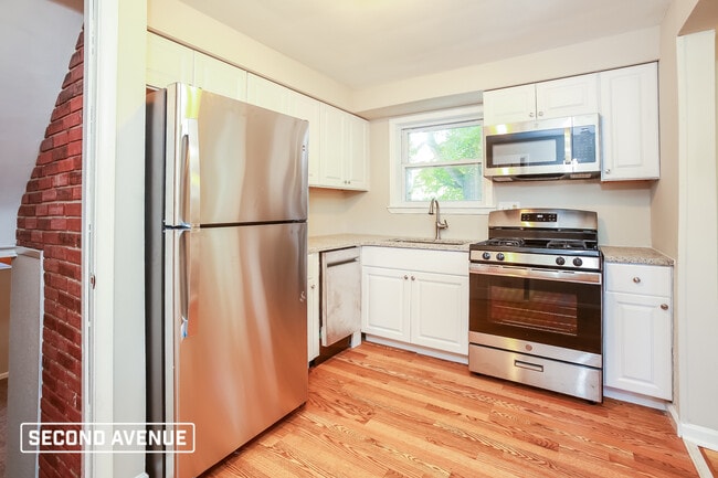 Photo - 667 Regency Dr