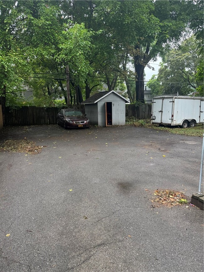 57 Ellison St