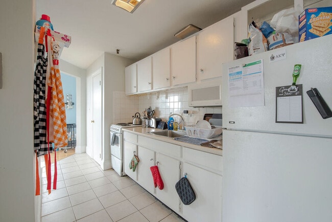 Photo - 178 Brighton Ave Unidad 15