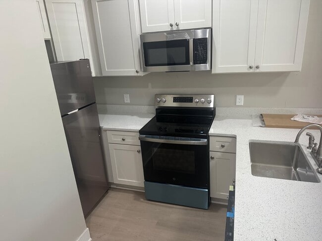 Kitcken - 2332 Stark St Unit 2- Duplex