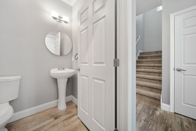 Photo - FANTASTIC 4 BEDROOM HOME LOCATED IN KARNS!!