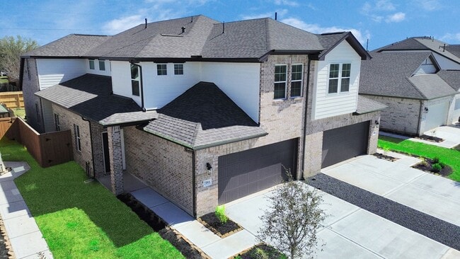 Building Photo - Welcome to the Maple — Refined Living, Reimagined.