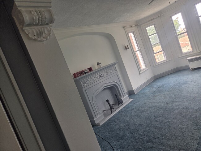 Photo - 8938 S Blackstone Ave Unit Blackstone Property