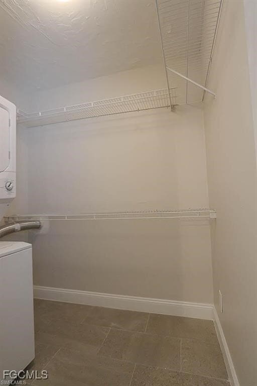 Photo - 305 Bougainvillea Rd W