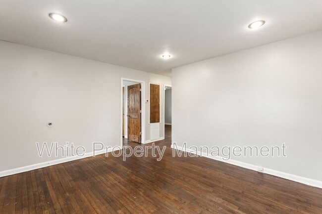 Photo - 2317 Julia Ave