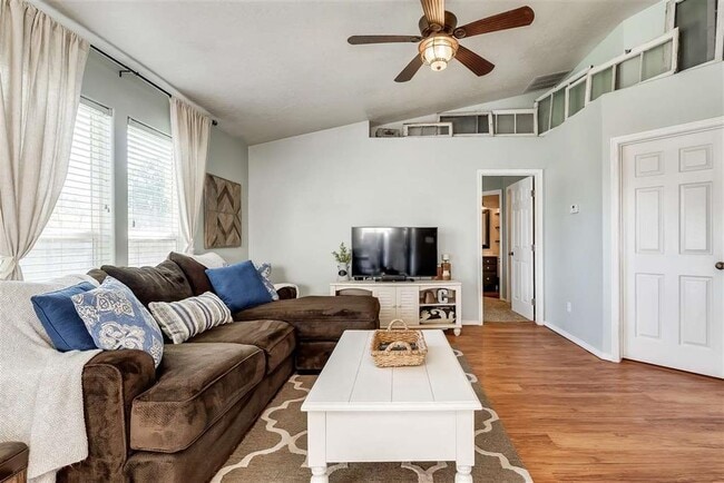 Photo - Cute Kuna home in the Farmhouse subdivision