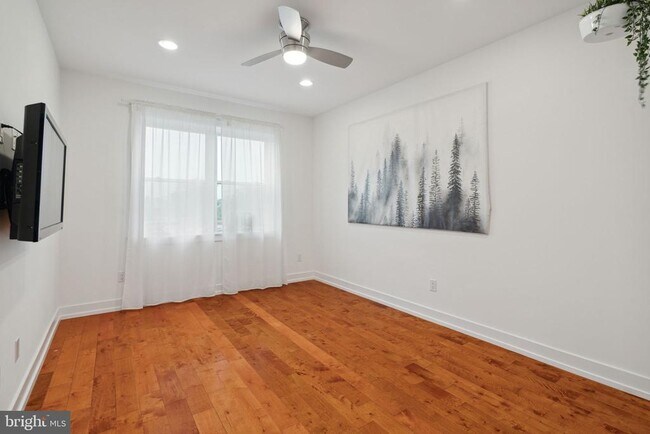 Photo - 2515 N Front St