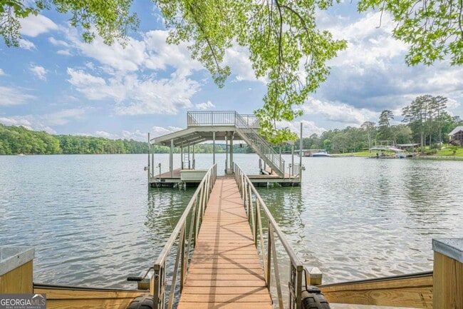 Photo - 2555 Chattahoochee Ln